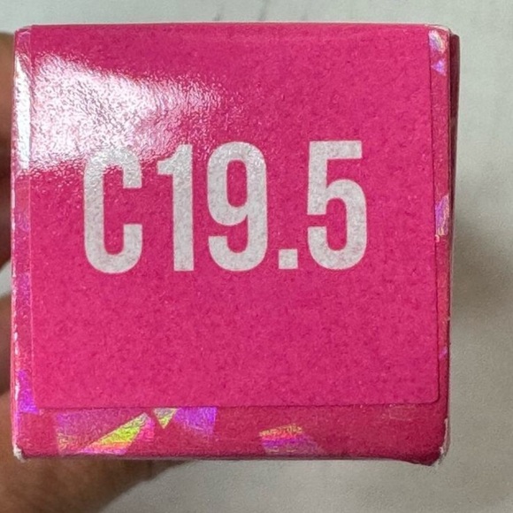 *Final Price* Jeffree Star Magic Star Liquid Concealer In C19.5 Full Size NIB - Picture 3 of 4